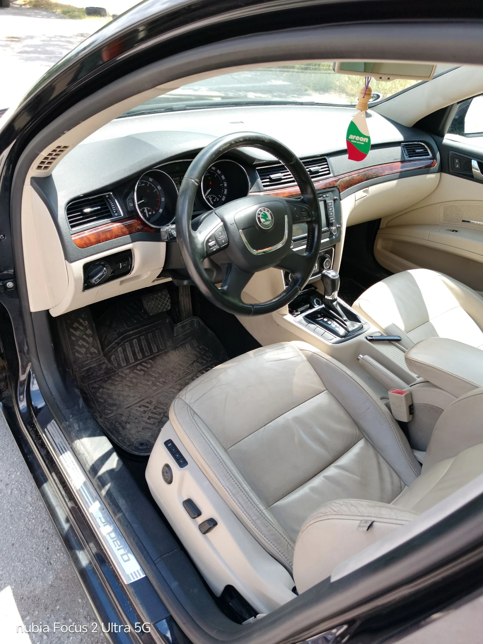 Skoda Superb, снимка 7 - Автомобили и джипове - 54987867