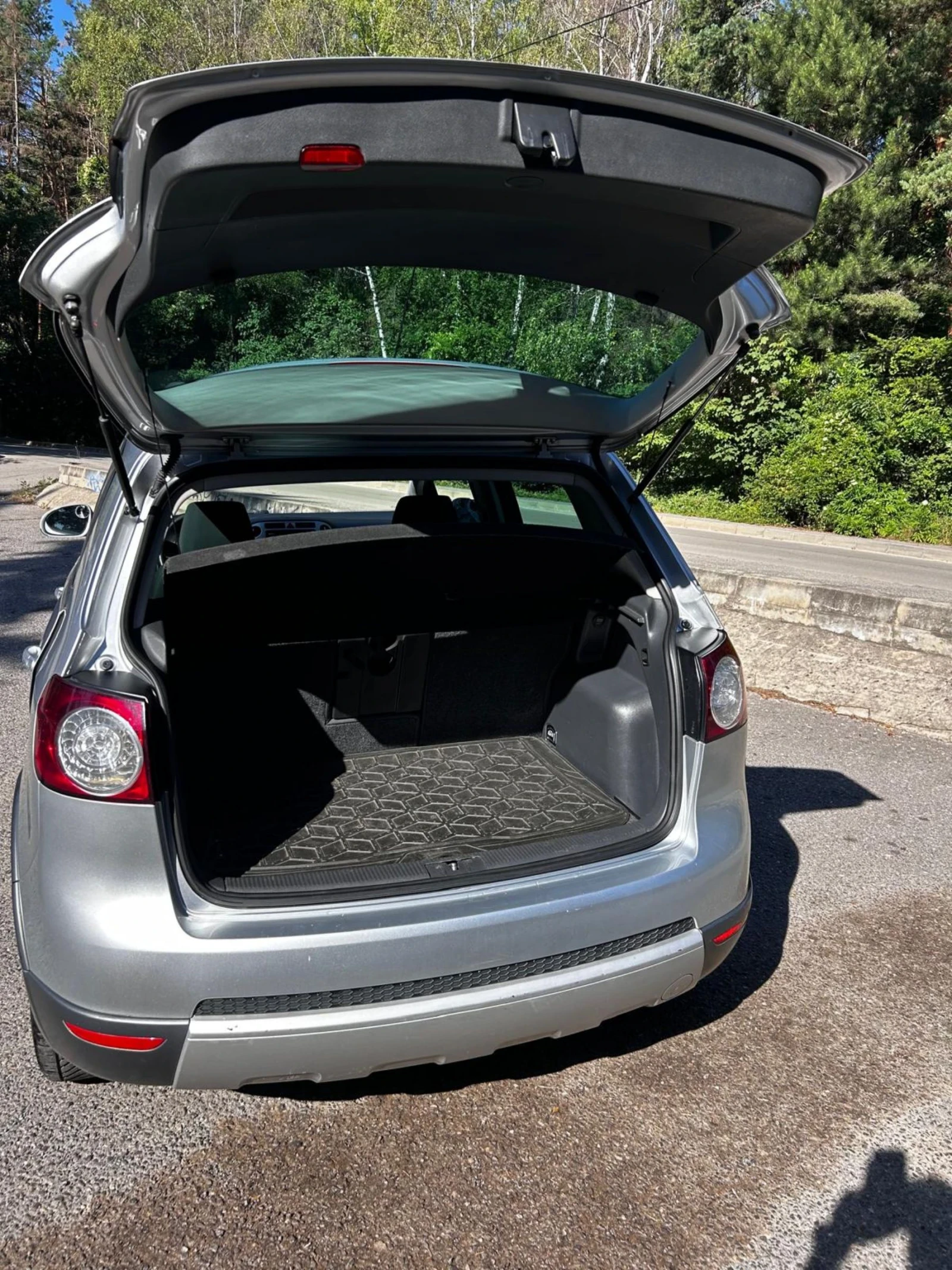 VW Golf Plus, снимка 5 - Автомобили и джипове - 55161298