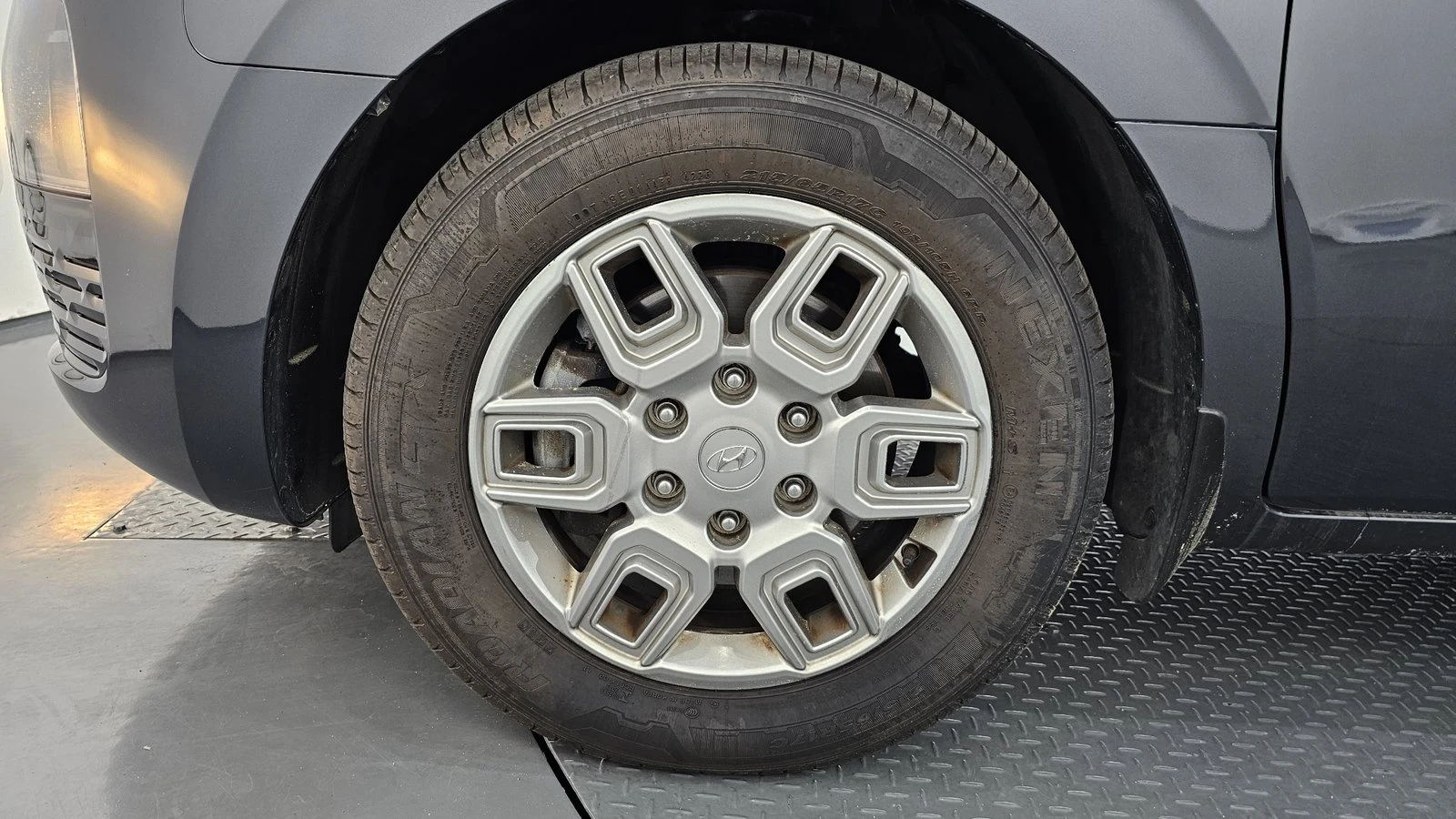 Hyundai Staria Modern* BLIND SPOT* ПОДГРЕВ ВОЛАН* КРАЙНА ЦЕНА, снимка 5 - Автомобили и джипове - 55367066