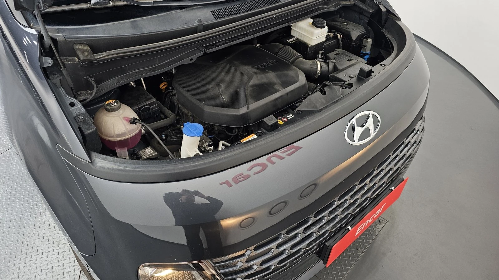 Hyundai Staria Modern* BLIND SPOT* ПОДГРЕВ ВОЛАН* КРАЙНА ЦЕНА, снимка 6 - Автомобили и джипове - 55367066
