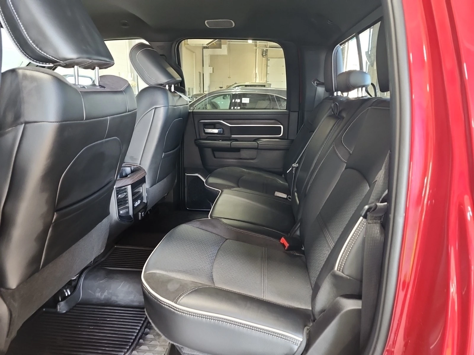 Dodge RAM 3500 6.7L 6cyl 4WD | Mobile.bg � ����������� 12