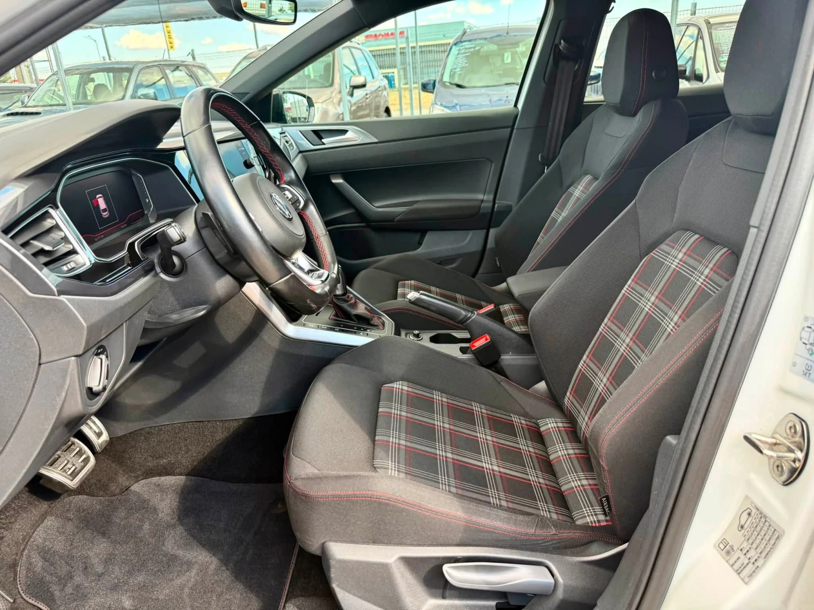 VW Polo 2.0 GTI 75хил.км, снимка 9 - Автомобили и джипове - 55957747