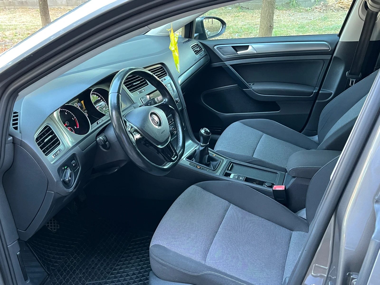 VW Golf 1.6TDI/110/2016, снимка 9 - Автомобили и джипове - 56140249