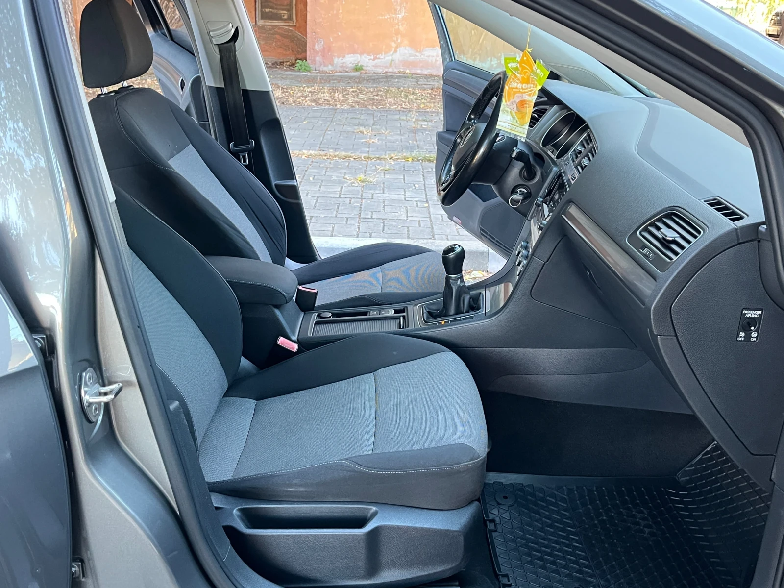 VW Golf 1.6TDI/110/2016, снимка 11 - Автомобили и джипове - 56140249