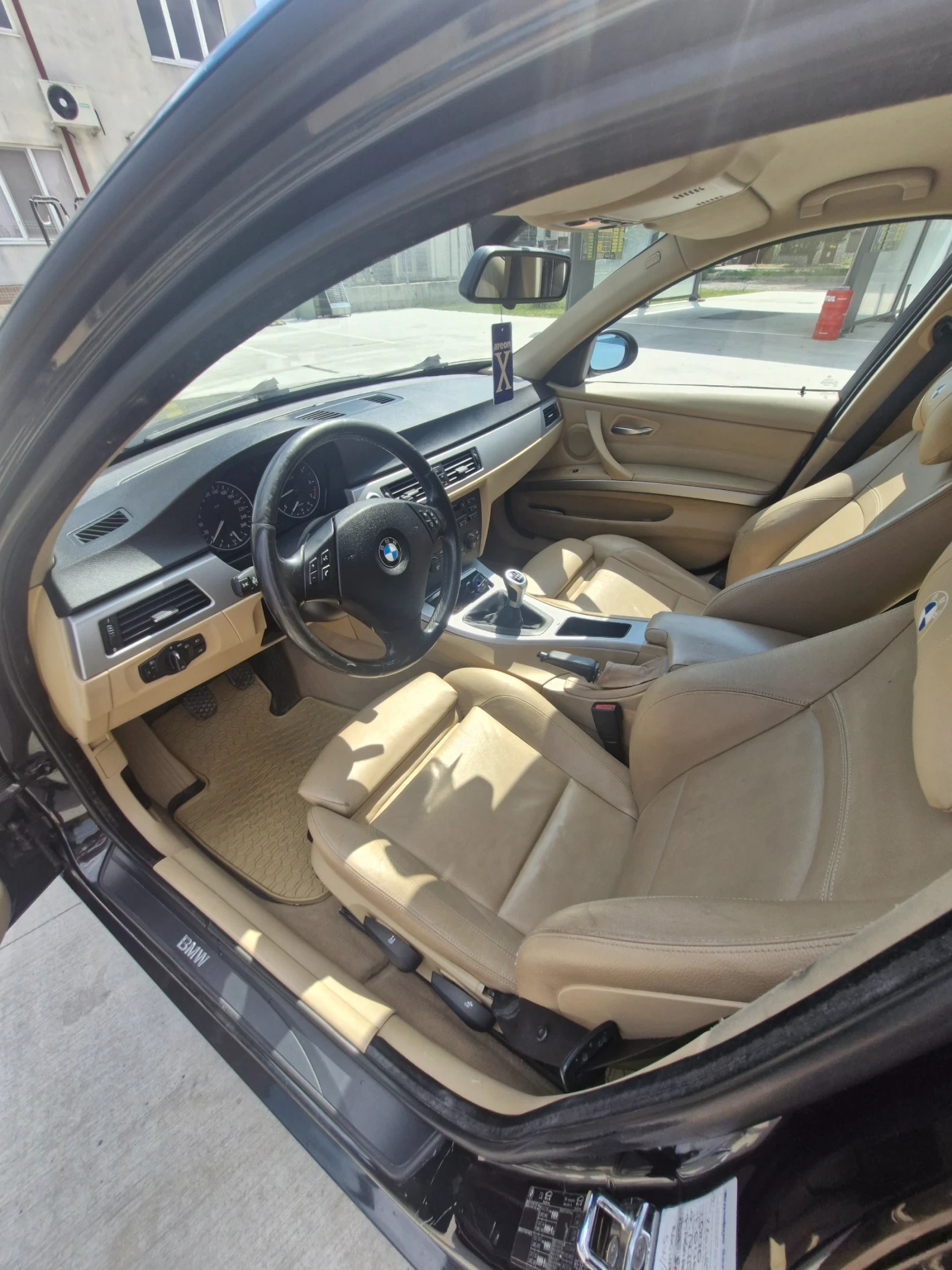 BMW 320 E91 320i, снимка 14 - Автомобили и джипове - 56323157