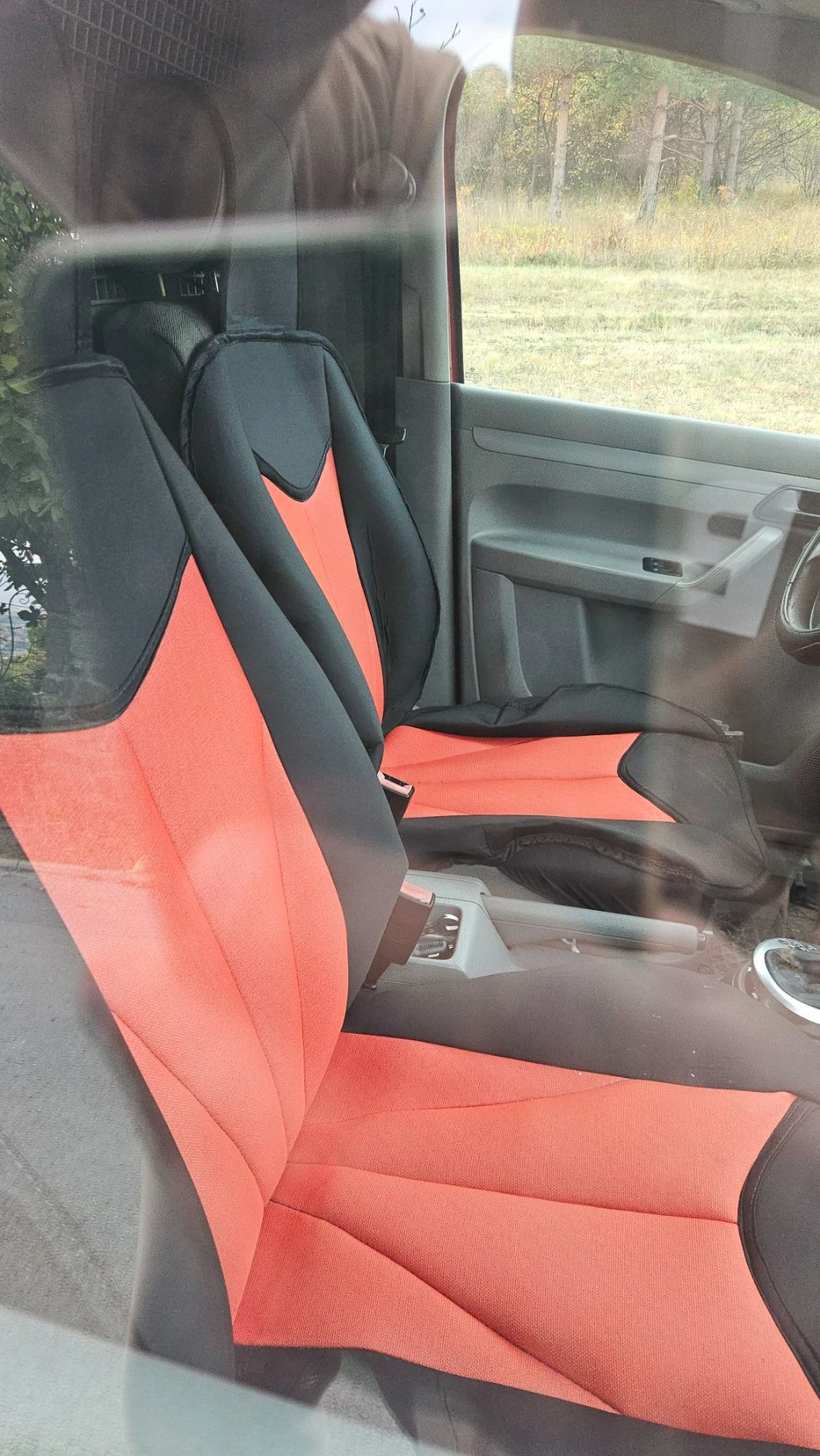 VW Caddy 1.9 TDI DSG, снимка 6 - Автомобили и джипове - 56560191