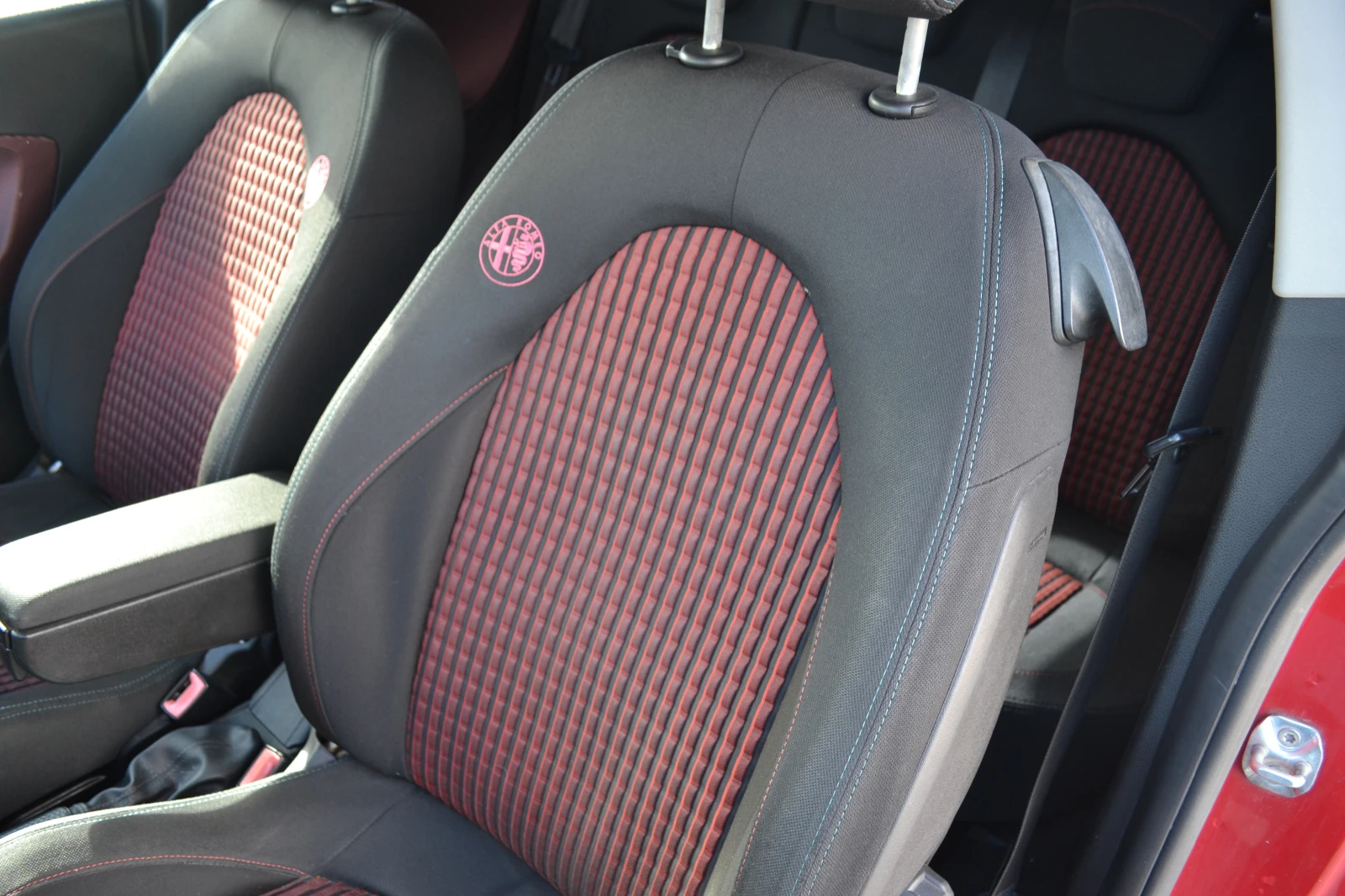 Alfa Romeo MiTo 1.6M-JET, снимка 10 - Автомобили и джипове - 56700254