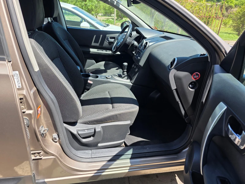 Nissan Qashqai 2.0I 4X4 172000km TOP, снимка 9 - Автомобили и джипове - 50141601