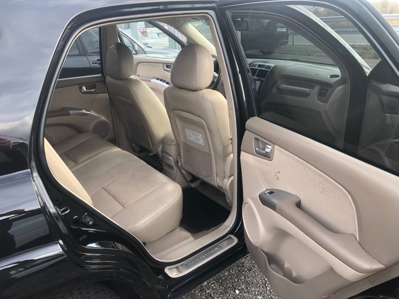 Kia Sportage 2.0 4x4 ИТАЛИЯ НАВИГАЦИЯ, снимка 13 - Автомобили и джипове - 51811692
