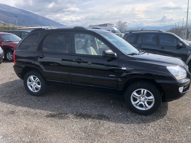 Kia Sportage 2.0 4x4 ИТАЛИЯ НАВИГАЦИЯ, снимка 4 - Автомобили и джипове - 51811692