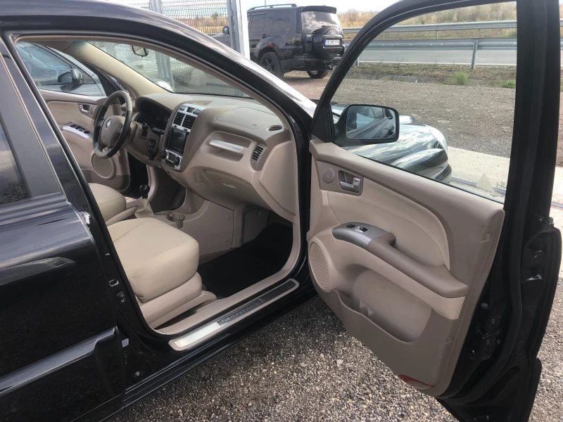 Kia Sportage 2.0 4x4 ИТАЛИЯ НАВИГАЦИЯ, снимка 14 - Автомобили и джипове - 51811692
