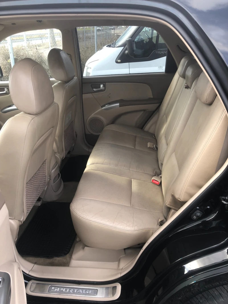 Kia Sportage 2.0 4x4 ИТАЛИЯ НАВИГАЦИЯ, снимка 11 - Автомобили и джипове - 51811692