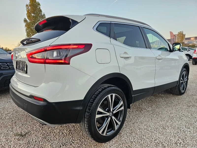 Nissan Qashqai 1.6T, 163к.с., Tekna , снимка 4 - Автомобили и джипове - 52241235