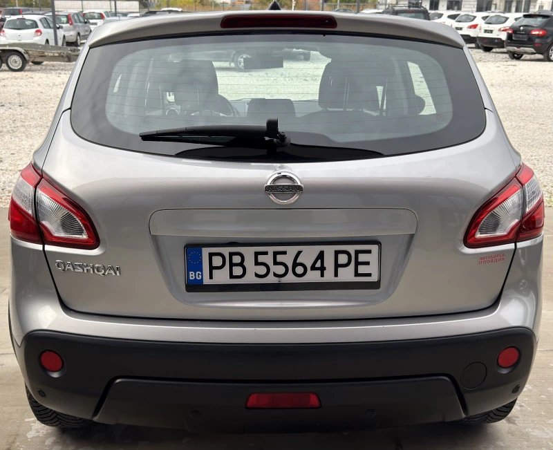 Nissan Qashqai 1.6 Газов инжекцион, снимка 6 - Автомобили и джипове - 52348271