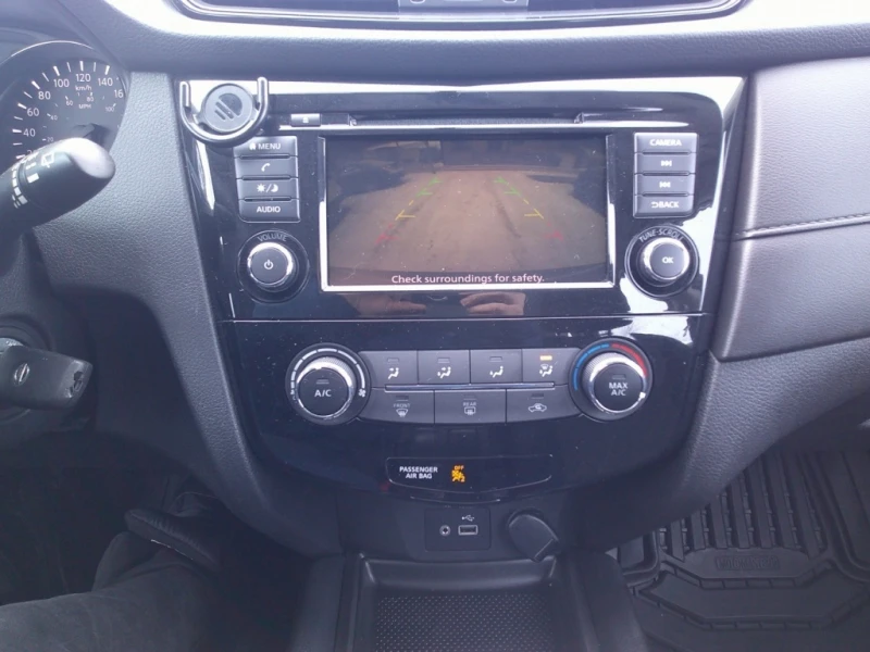 Nissan Rogue S AWD , снимка 10 - Автомобили и джипове - 52722409