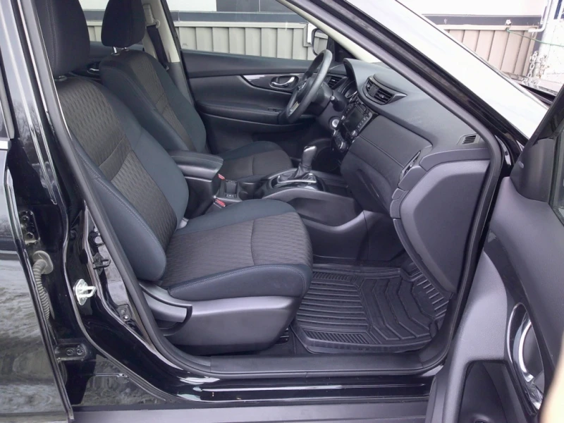 Nissan Rogue S AWD , снимка 8 - Автомобили и джипове - 52722409