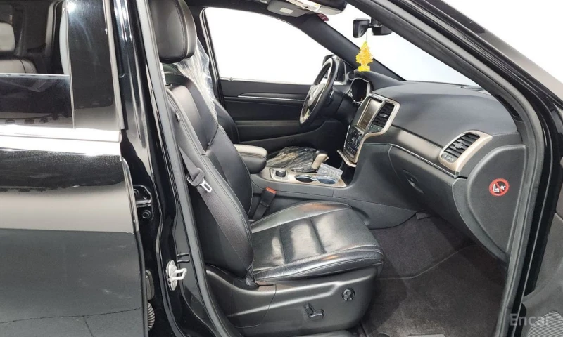 Jeep Grand cherokee, снимка 11 - Автомобили и джипове - 53127039