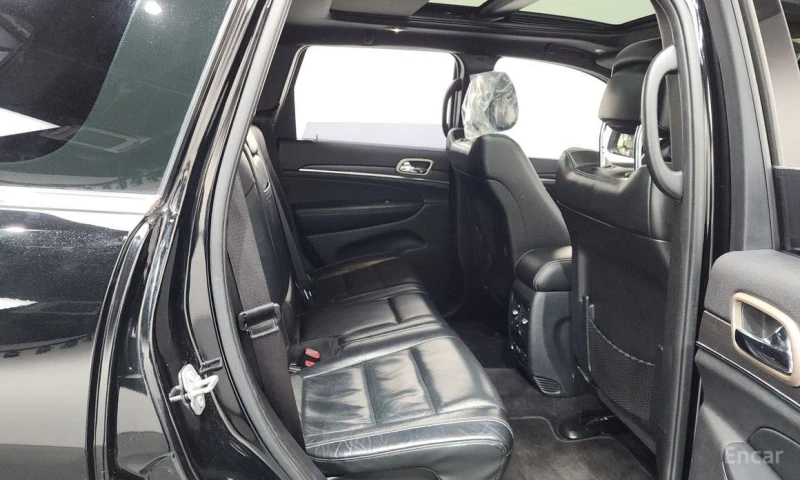 Jeep Grand cherokee, снимка 12 - Автомобили и джипове - 53127039