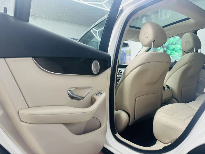 Mercedes-Benz GLC 300 Хибрид * Перфектен * 4matic* * * * , снимка 13 - Автомобили и джипове - 53275615