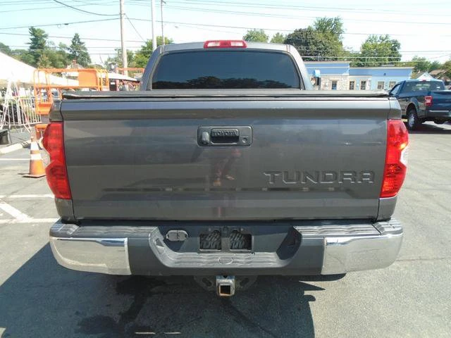 Toyota Tundra  SR5 Crew Cab Extra Short Bed, снимка 7 - Автомобили и джипове - 47294466