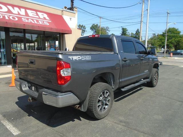 Toyota Tundra  SR5 Crew Cab Extra Short Bed, снимка 6 - Автомобили и джипове - 47294466