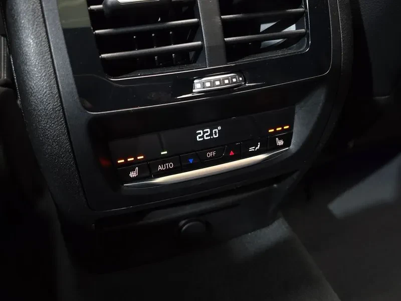 BMW X3 xDrive 20D M Sports, снимка 17 - Автомобили и джипове - 54896547