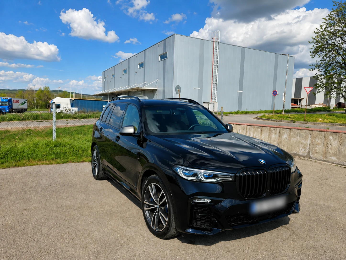 BMW X7 M50i, снимка 2 - Автомобили и джипове - 54372798