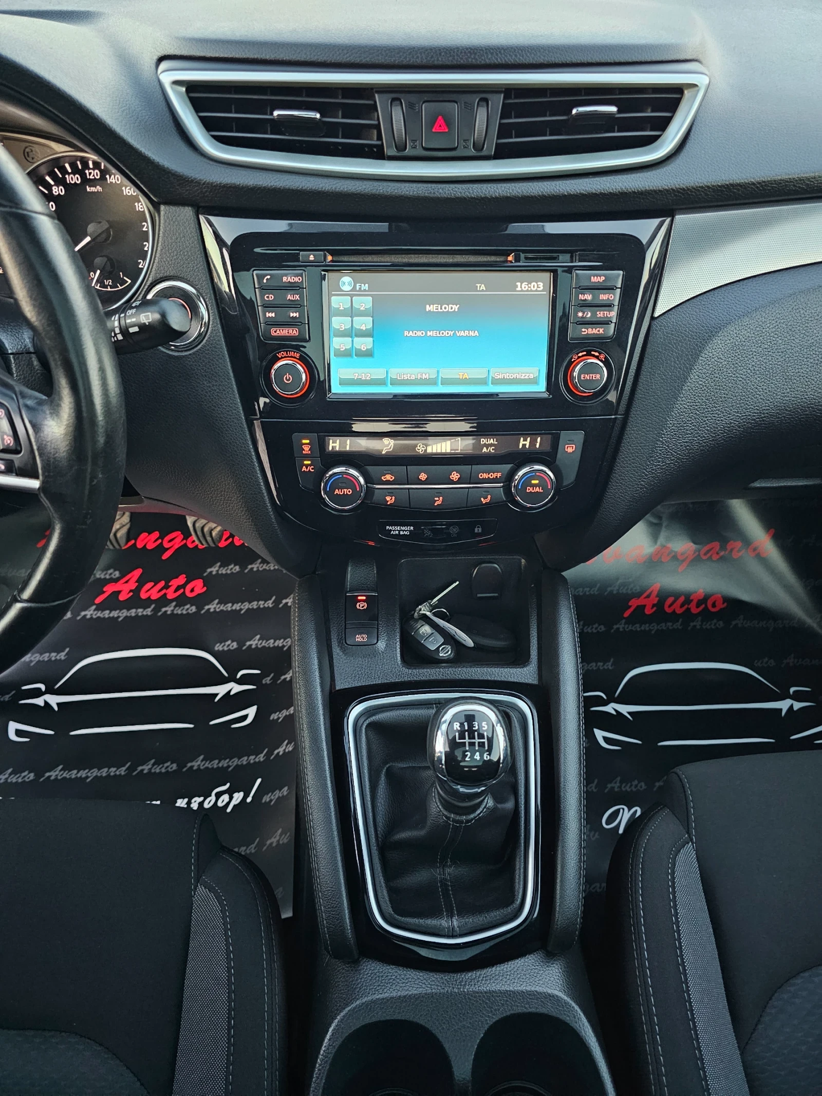 Nissan Qashqai 1.6T, 163.., Tekna  | Mobile.bg   11