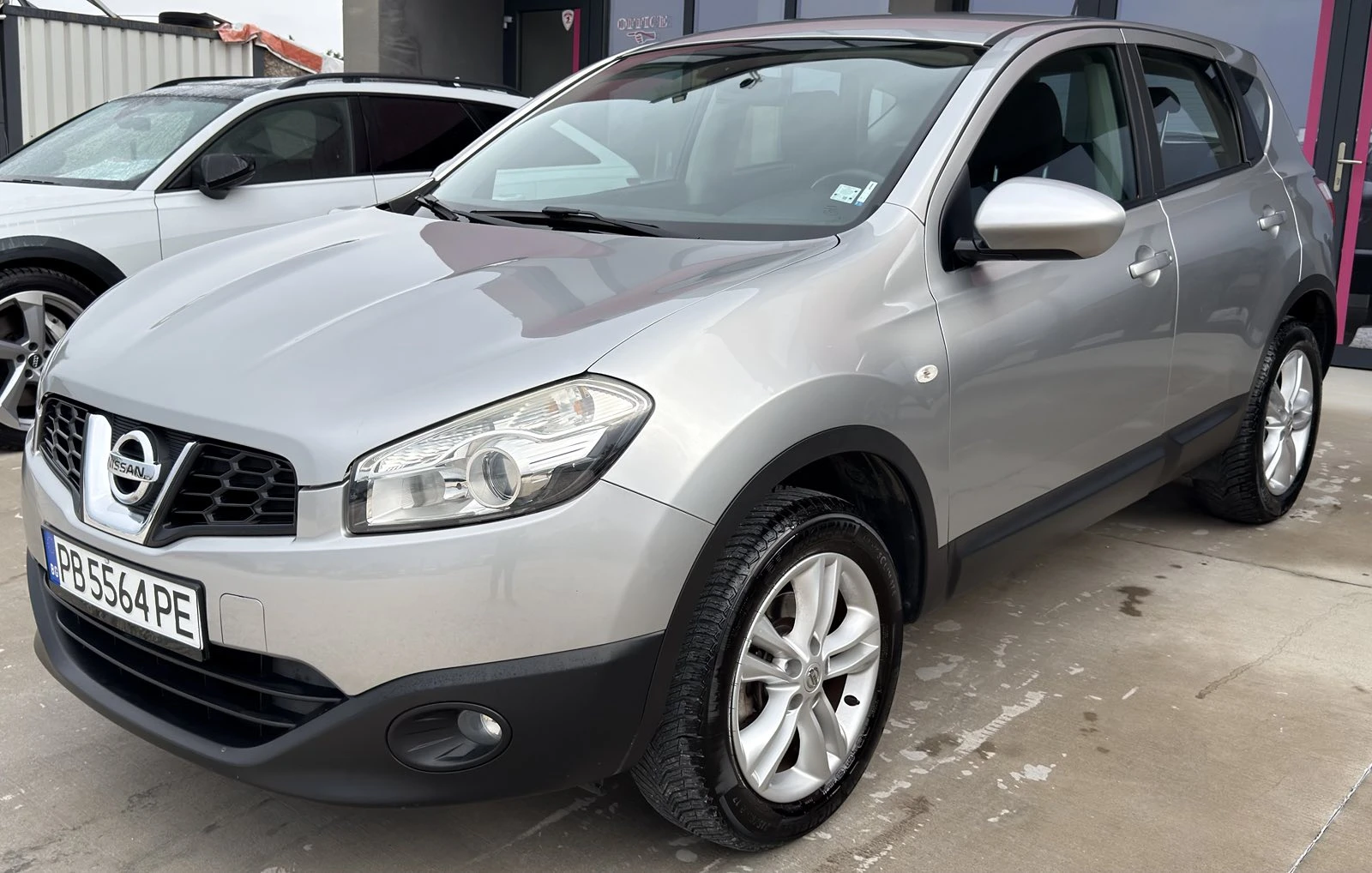 Nissan Qashqai 1.6   | Mobile.bg   3