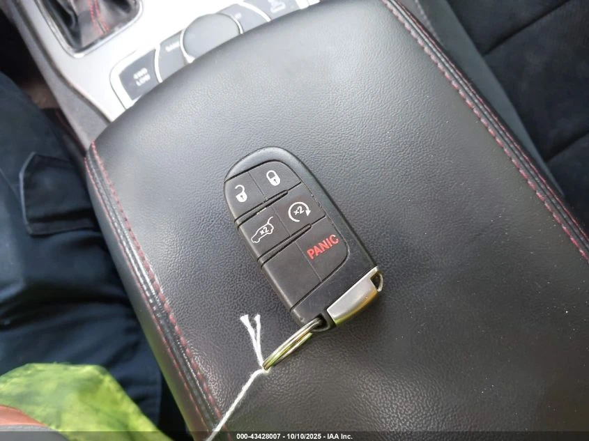 Jeep Grand cherokee 3.6L V-6 DOHC, VVT, 295HP 4X4 Drive - изображение 3