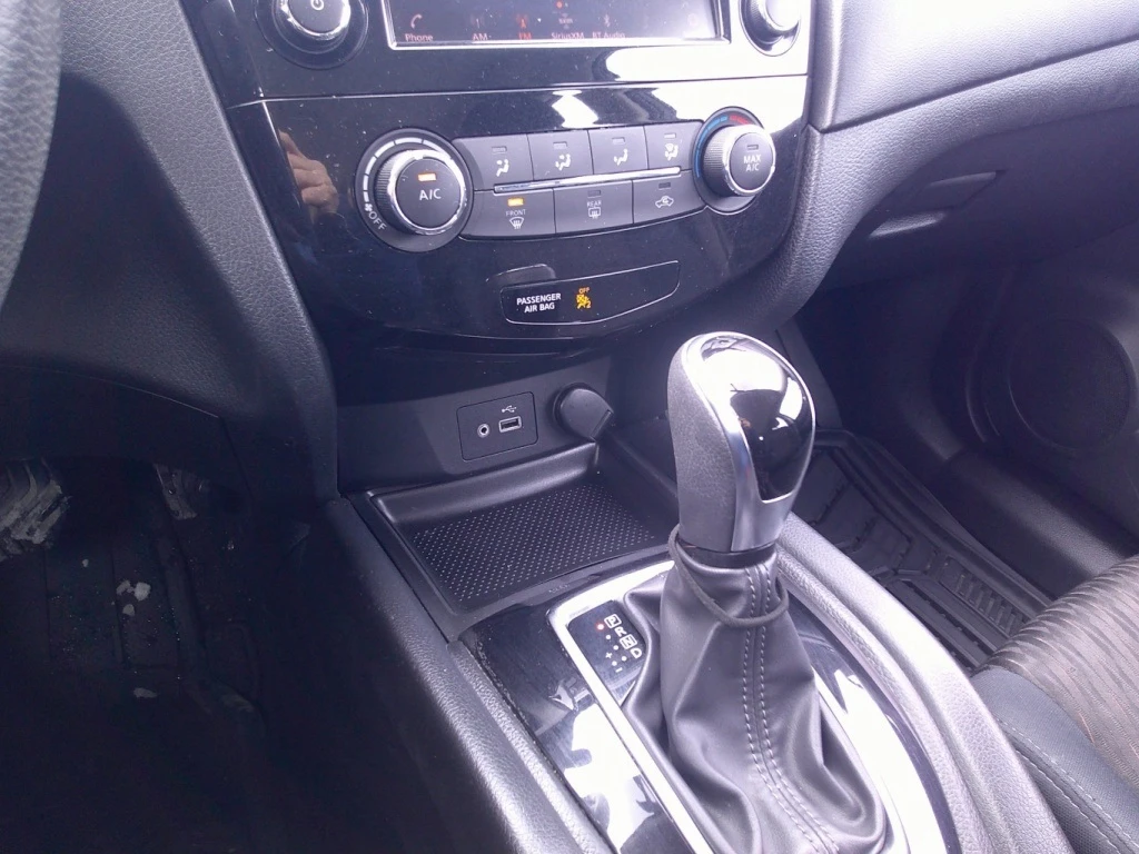 Nissan Rogue S AWD  - изображение 9