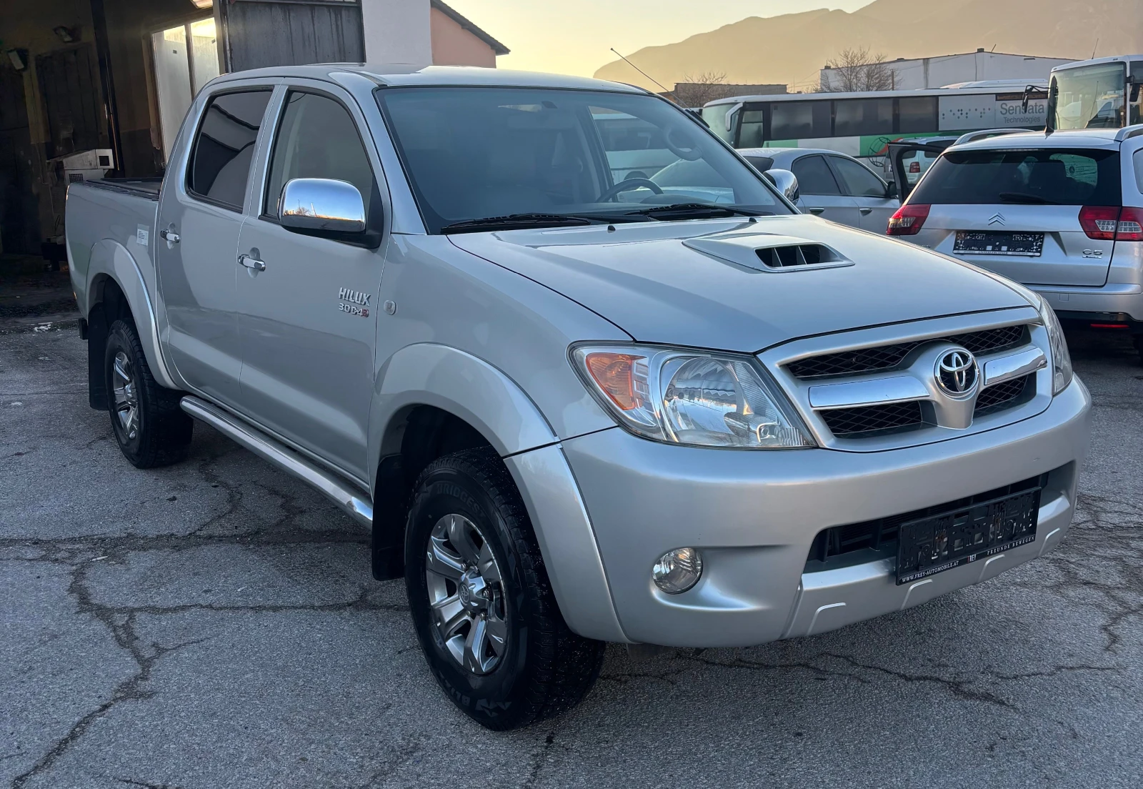 Toyota Hilux 3.0 D-4D - изображение 2