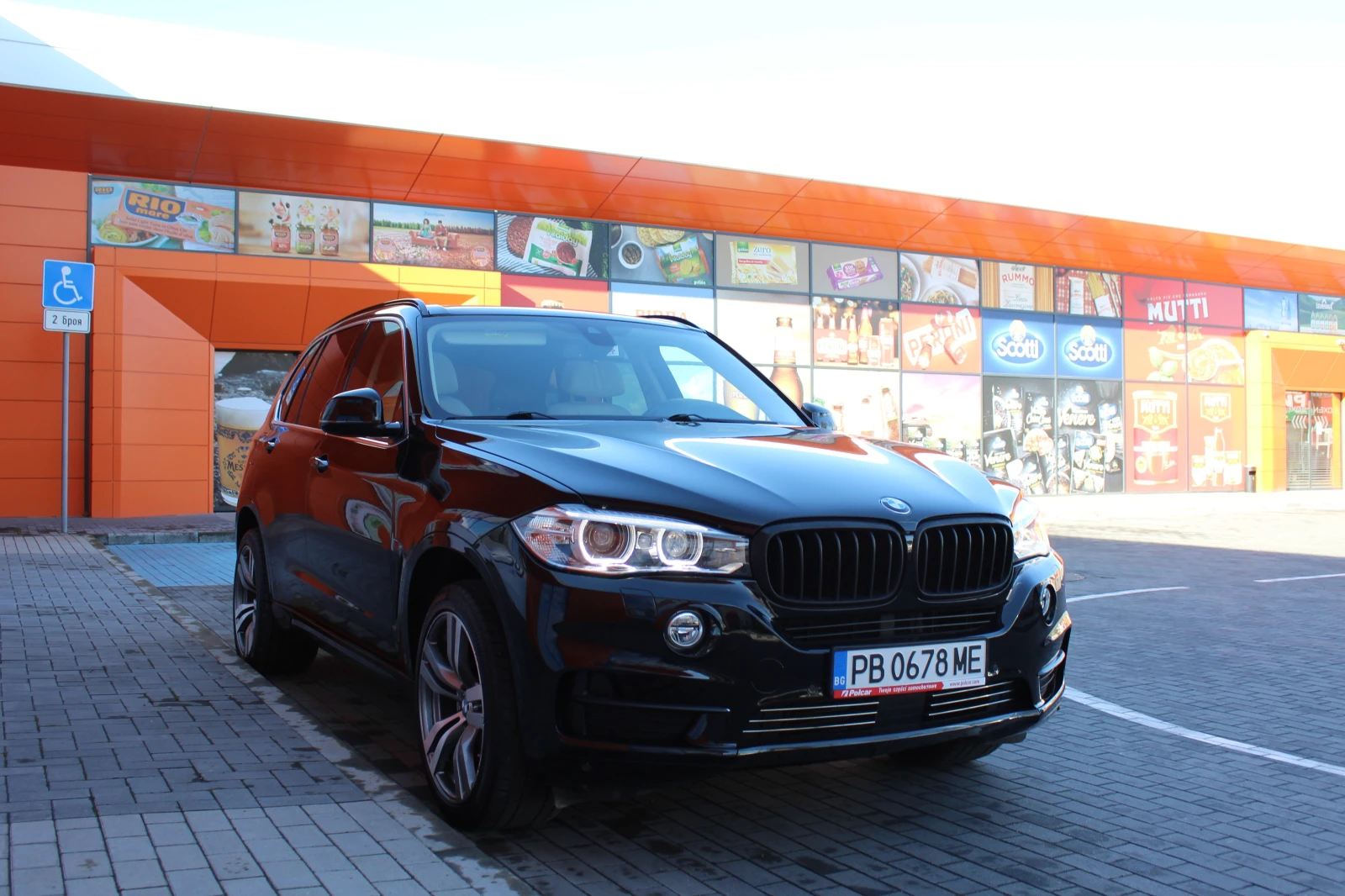 BMW X5 3.0d xdive панорама камера - изображение 4