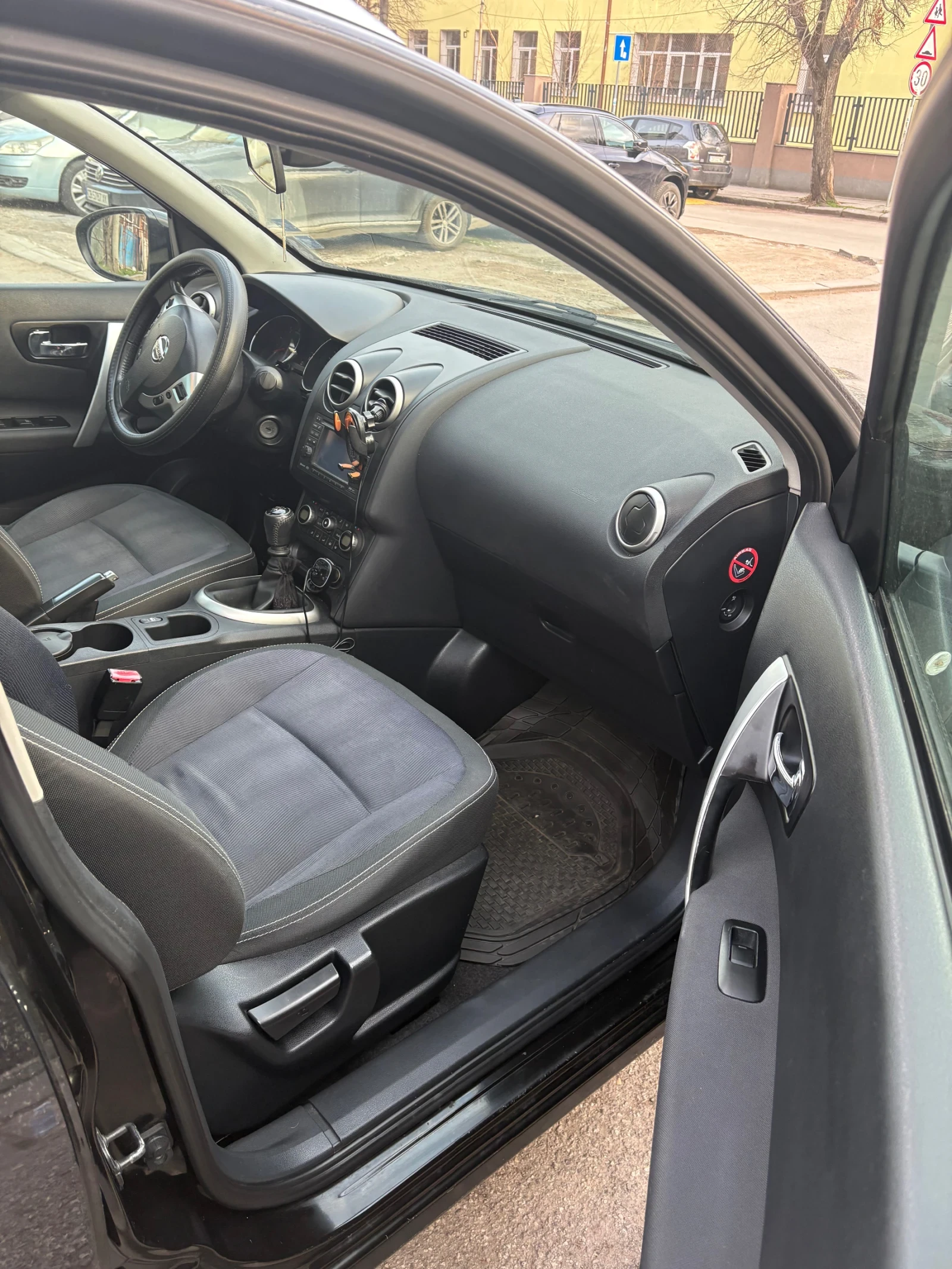 Nissan Qashqai PANORAMA FACELIFT, снимка 7 - Автомобили и джипове - 53938487