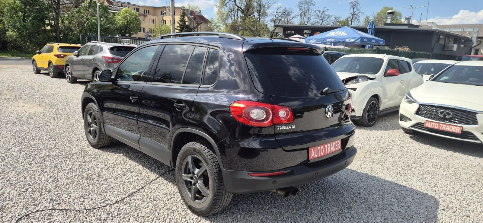 VW Tiguan 2.0T-170кс. 4X4, снимка 7 - Автомобили и джипове - 54353072