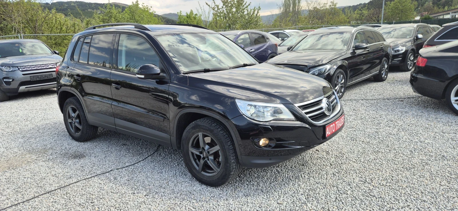 VW Tiguan 2.0T-170кс. 4X4, снимка 3 - Автомобили и джипове - 54353072