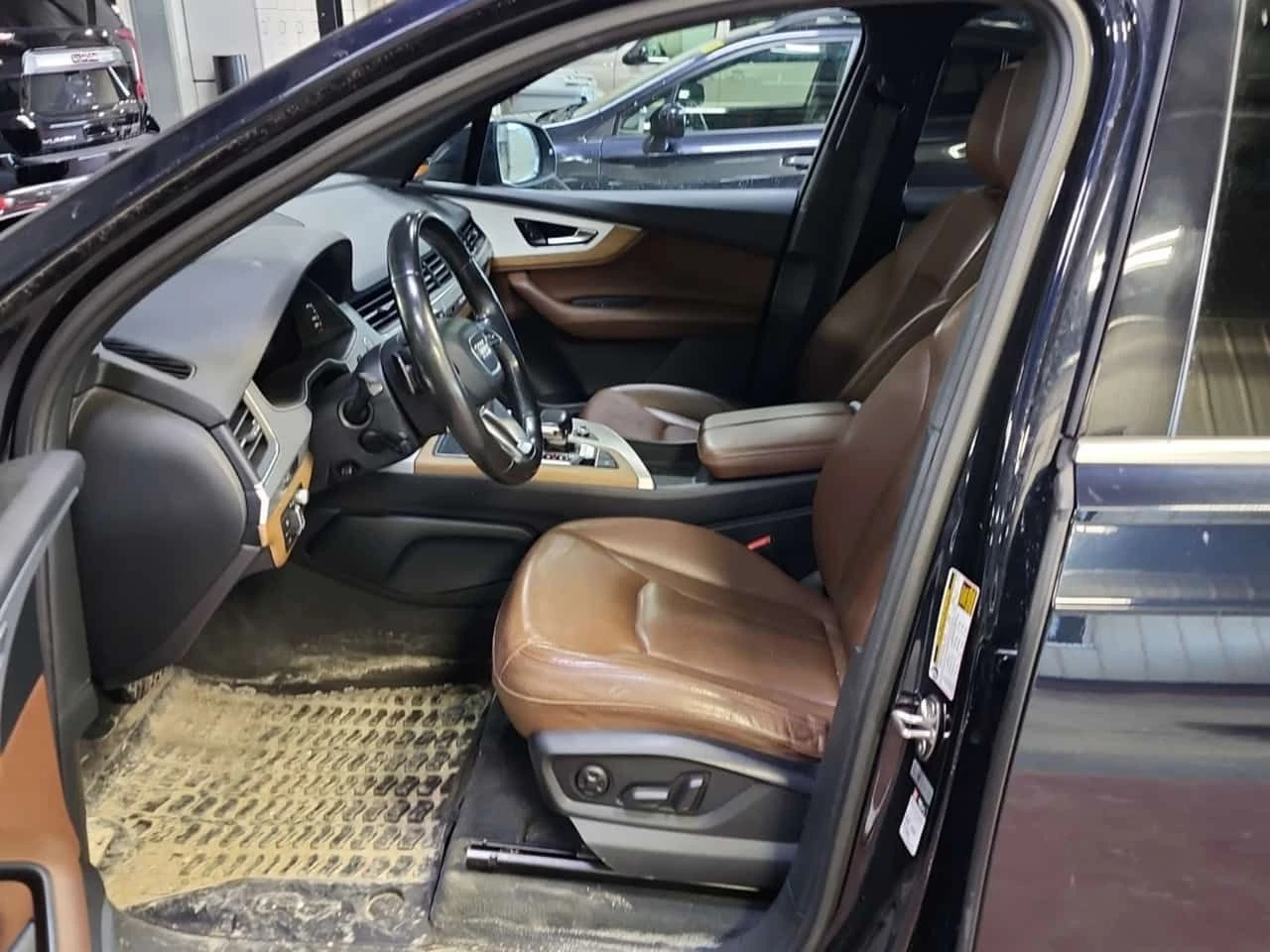 Audi Q7 PROGRESSIV/ДИСТРОНИК/360/ПАНО/CARFAX/ФИНАНСИРАНЕ, снимка 5 - Автомобили и джипове - 54694225