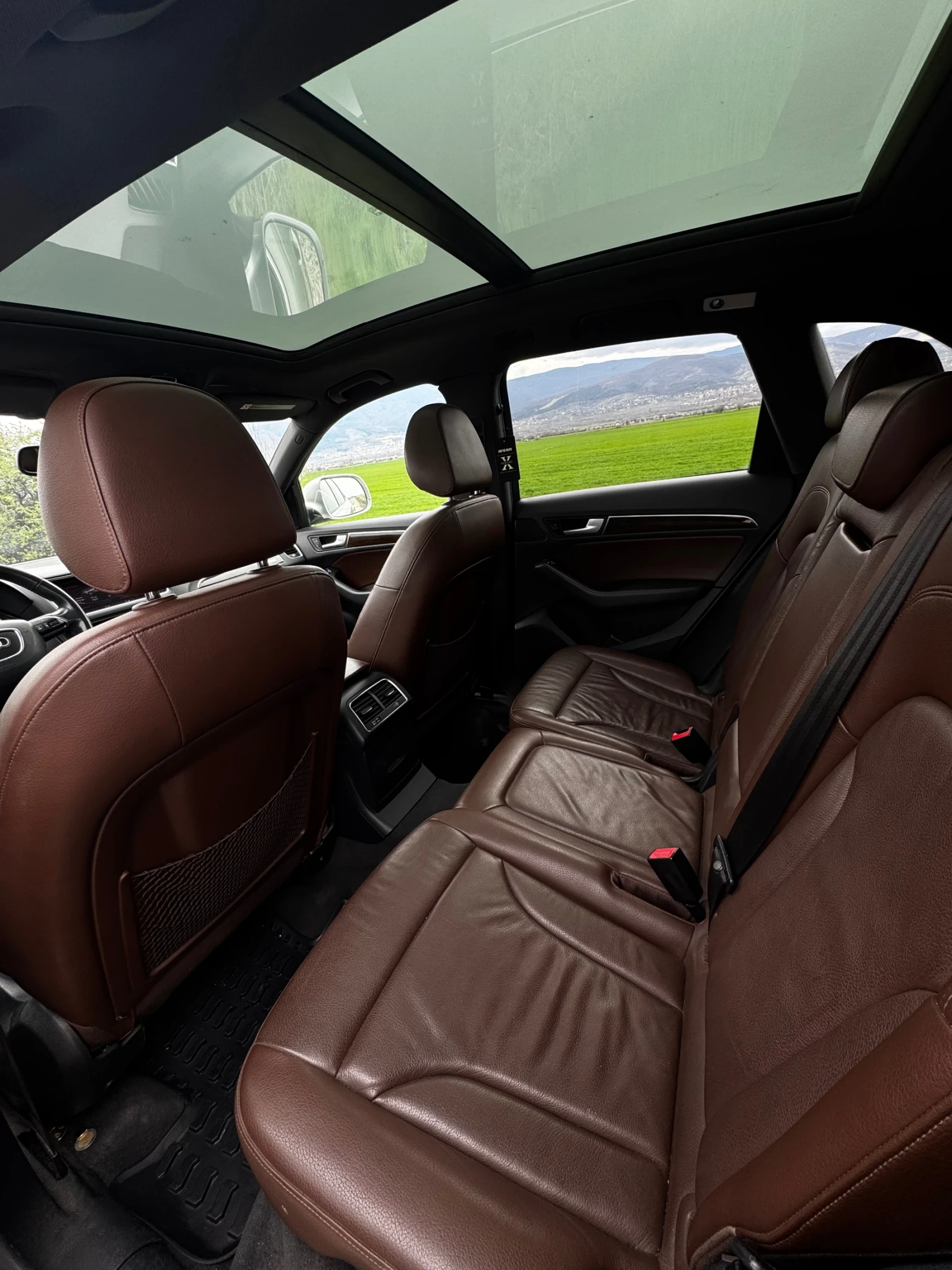 Audi Q5, снимка 4 - Автомобили и джипове - 55236136