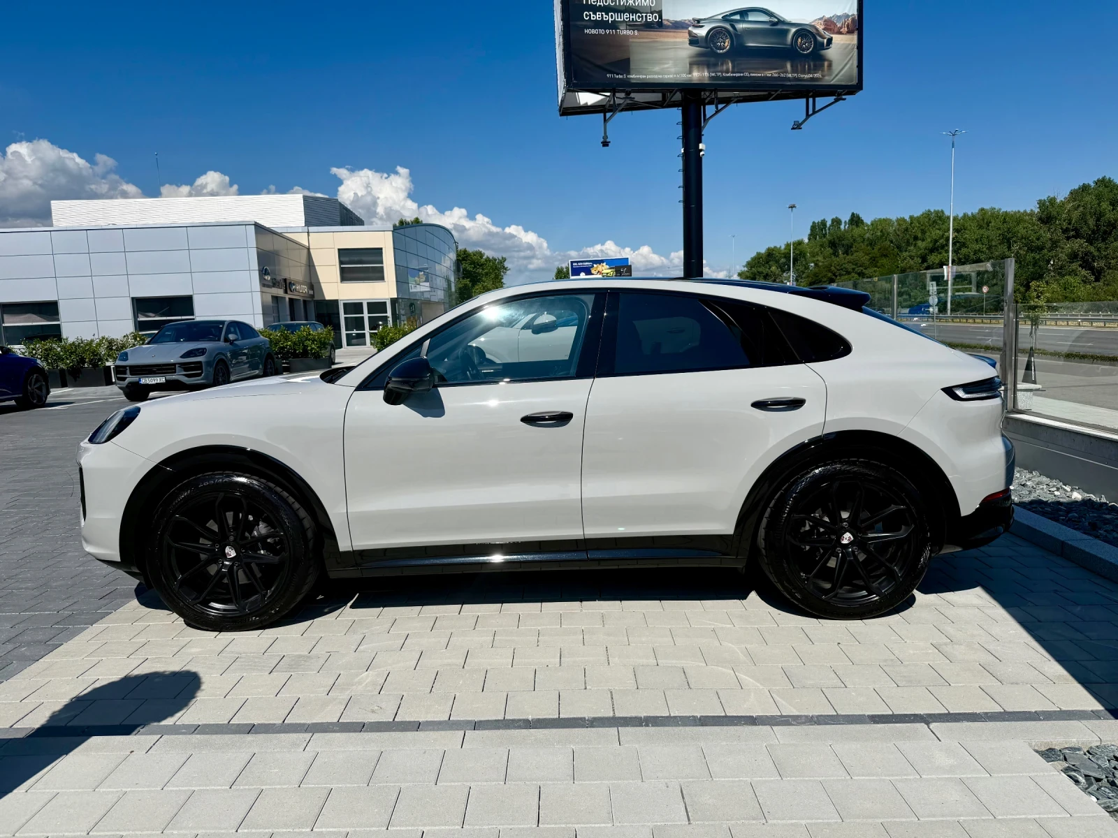 Porsche Cayenne Coupe | FULL | SportChrono | Гаранция 03.27, снимка 10 - Автомобили и джипове - 55569365