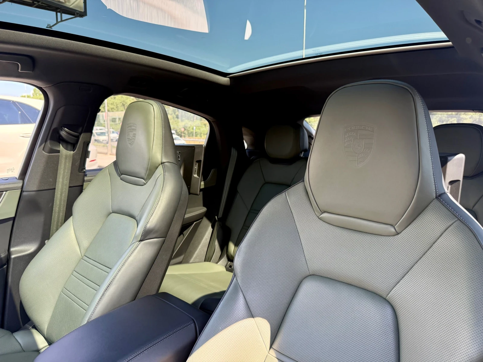 Porsche Cayenne Coupe | FULL | SportChrono | Гаранция 03.27, снимка 17 - Автомобили и джипове - 55569365