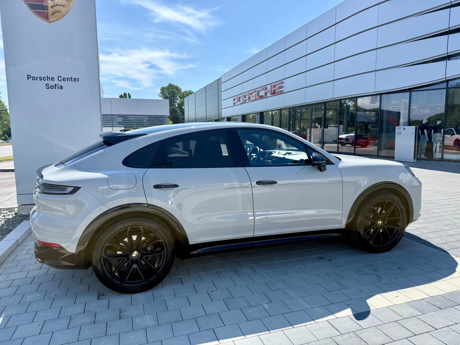 Porsche Cayenne Coupe | FULL | SportChrono | Гаранция 03.27, снимка 4 - Автомобили и джипове - 55569365