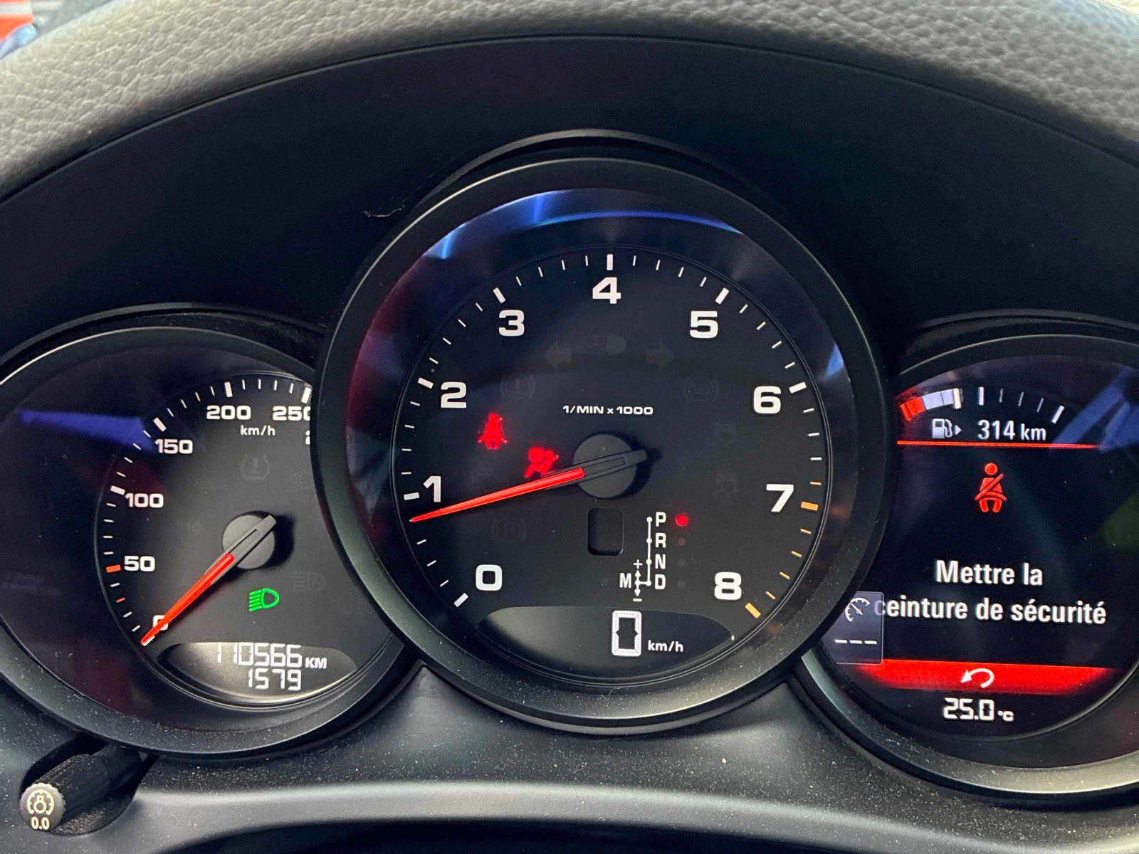Porsche Macan * AWD * CARFAX * ОПЦИЯ ЗА ФИНАНСИРАНЕ, снимка 8 - Автомобили и джипове - 56114100