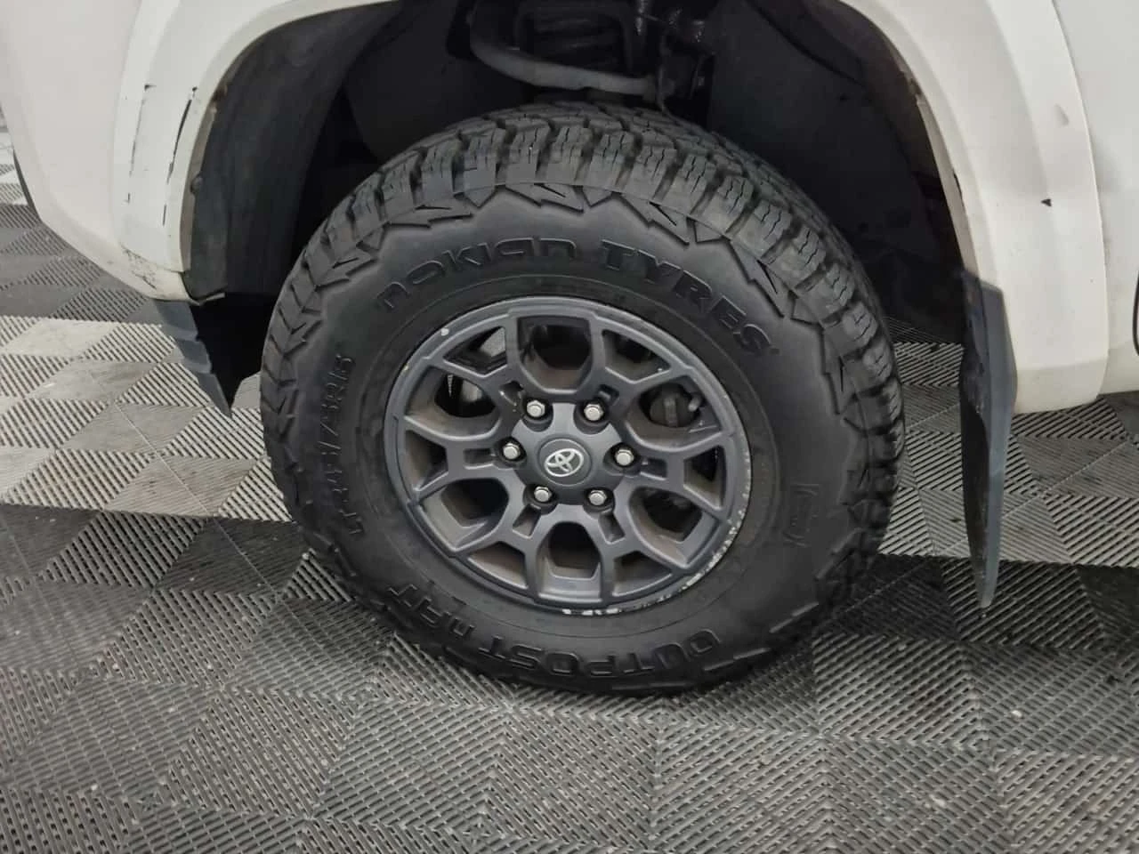 Toyota Tacoma SR5 CREW CAB LONG BED* ���������� ��� ������������ | Mobile.bg � ����������� 6