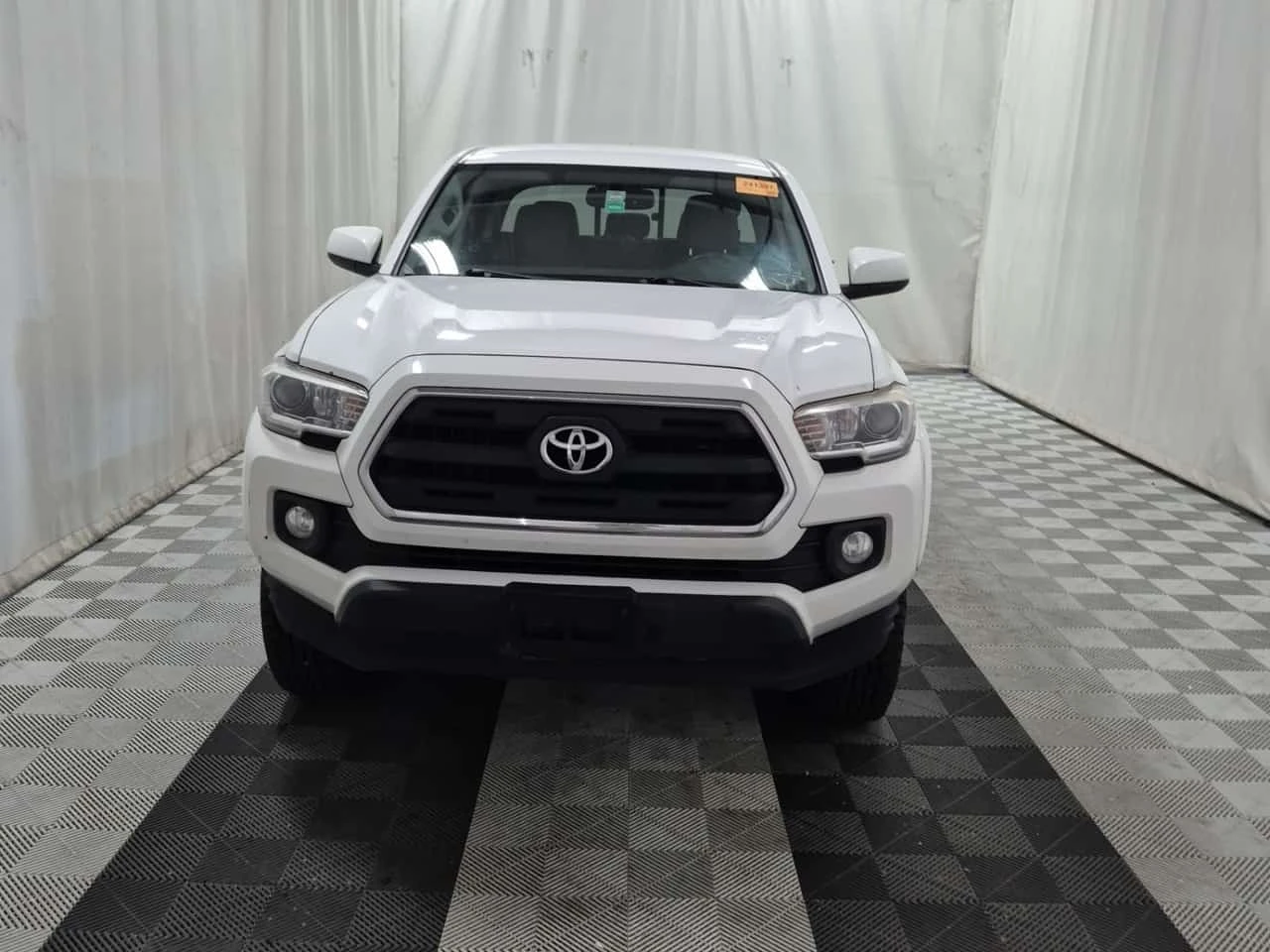 Toyota Tacoma SR5 CREW CAB LONG BED* ���������� ��� ������������ | Mobile.bg � ����������� 17