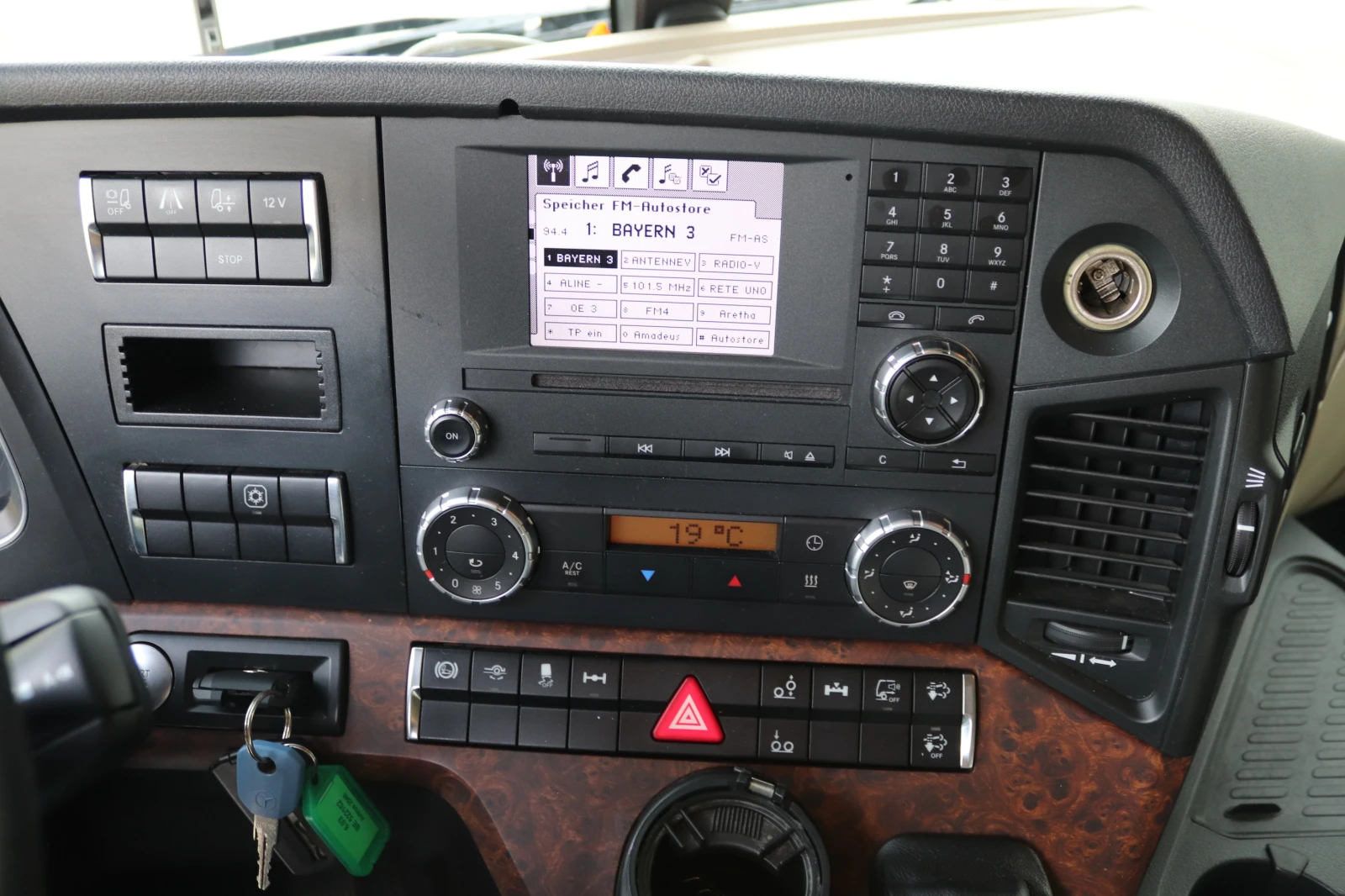 Mercedes-Benz Actros 2548  | Mobile.bg   13