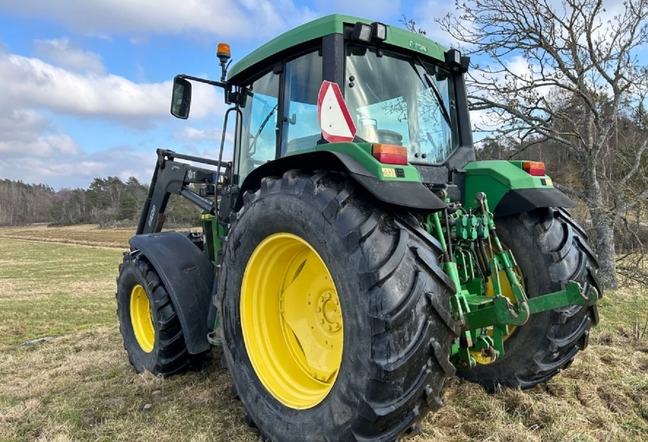 Трактор John Deere 6310 , снимка 3 - Селскостопанска техника - 54913096