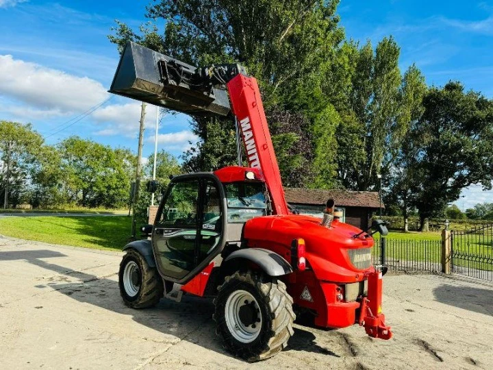 Телескопични товарачи Manitou MLT629, снимка 4 - Индустриална техника - 47281899