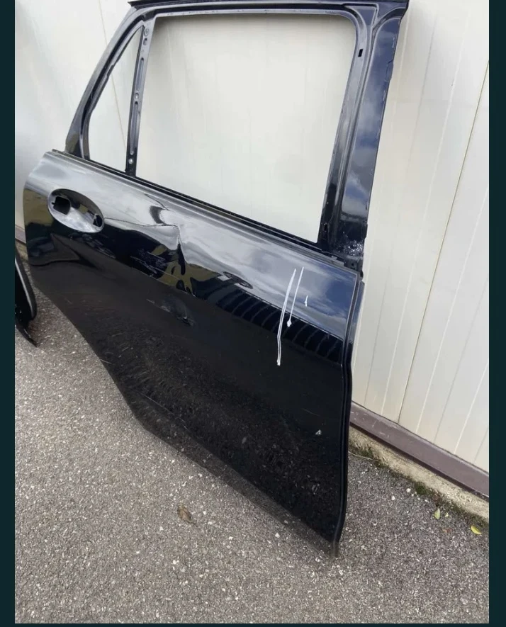 Задна дясна врата за Мерцедес GLC SUV, снимка 3 - Части - 53510561