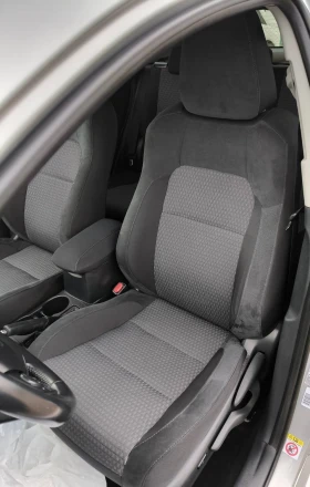 Toyota Auris 1.2I Turbo 16V Фейс Гаранция до 2027 , снимка 7