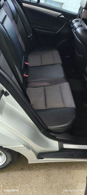 Mercedes-Benz C 220, снимка 9
